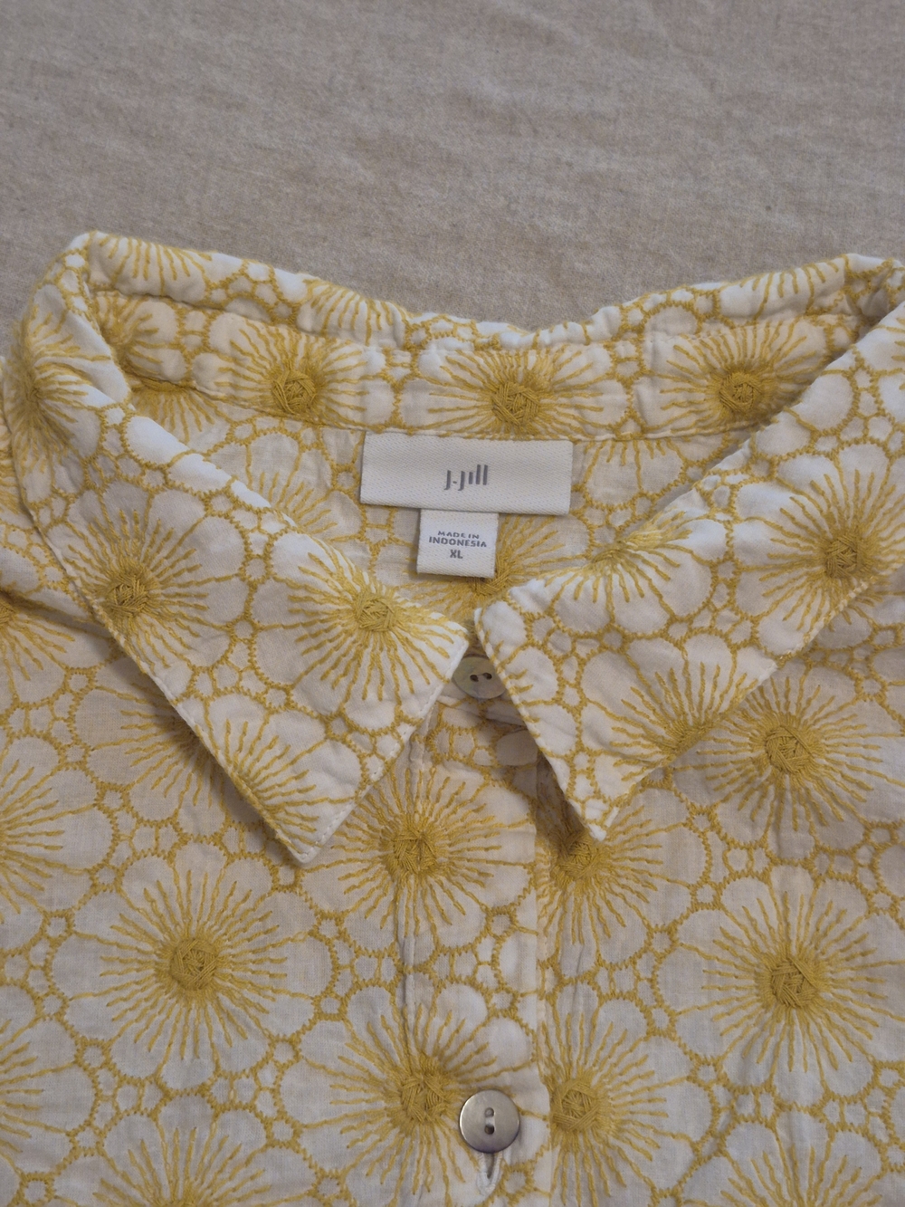 J. Jill Yellow and White Daisy-Print Button-Front Shirt - Picture 3 of 7